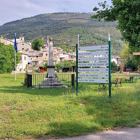 Bed and Breakfast La Fischaumiere Soleilhas Экстерьер фото