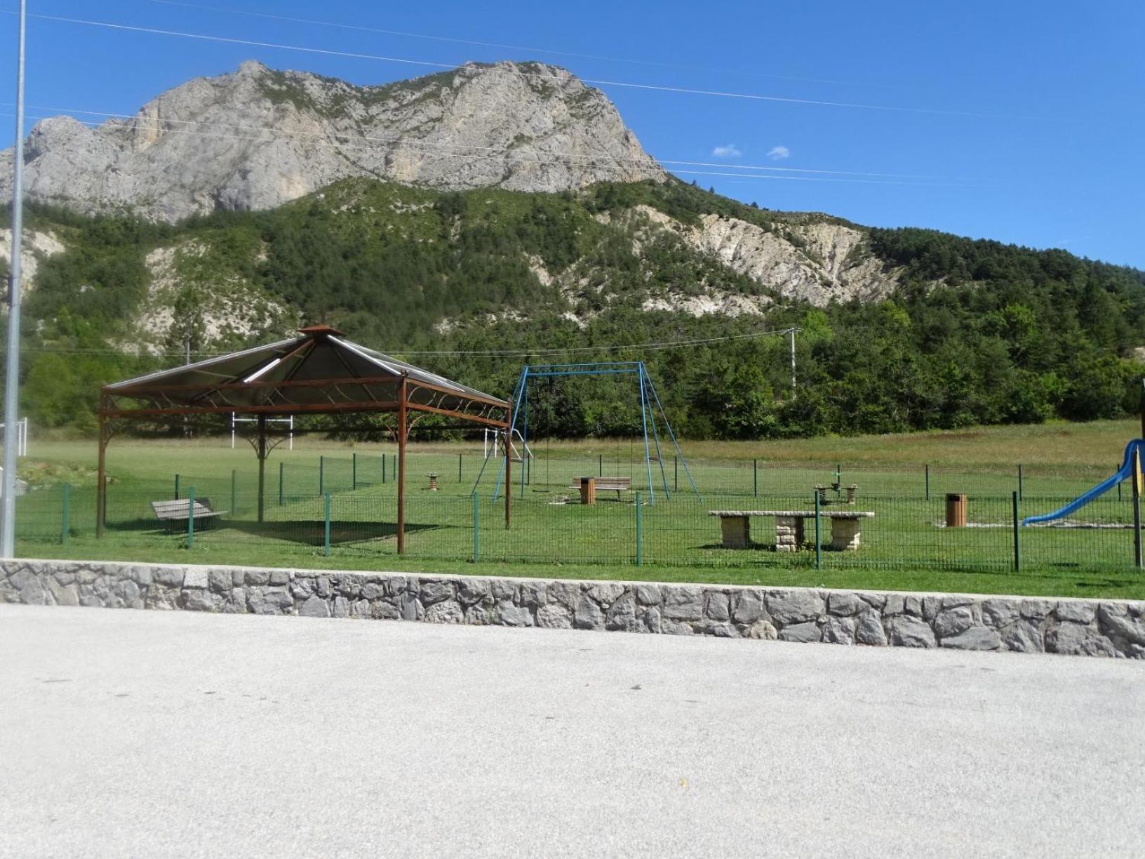 Bed and Breakfast La Fischaumiere Soleilhas Экстерьер фото